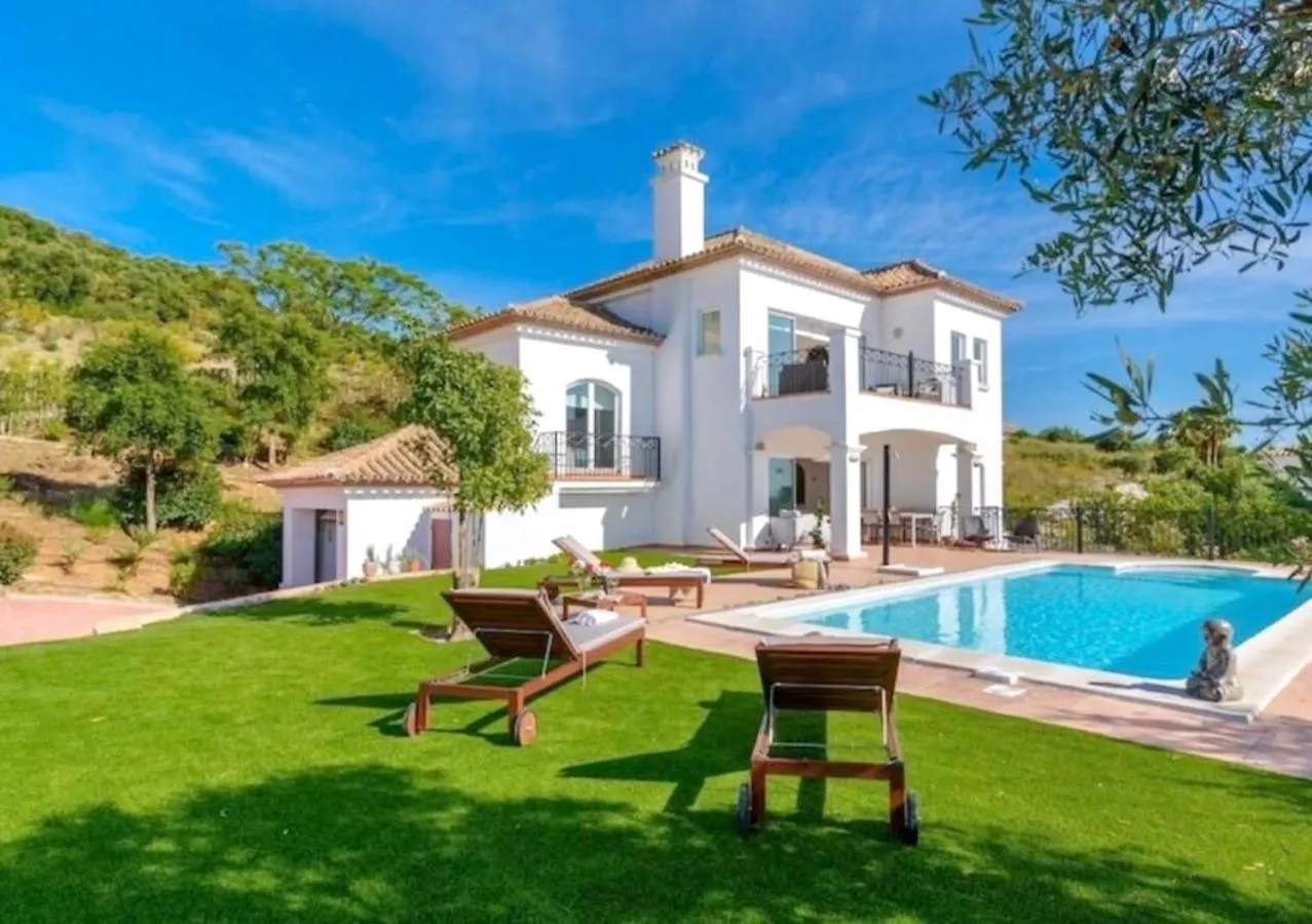 Villa Exclusiva Con Piscina Privada, La Tina Golf contacts